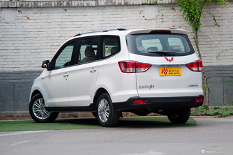 2015款五菱宏光S1 1.5L豪华型