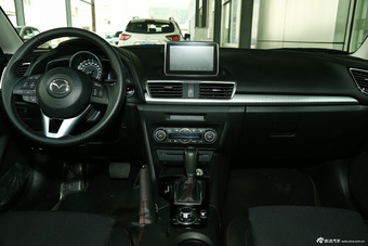 2016款马自达3昂克赛拉1.5L自动三厢尊贵型