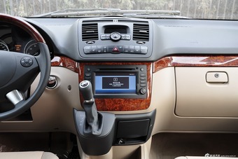 2014款唯雅诺3.5L卓越版