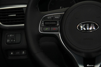 2016款起亚K5 2.0L自动LUXURY