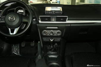 2016款马自达3昂克赛拉1.5L手动三厢舒适型