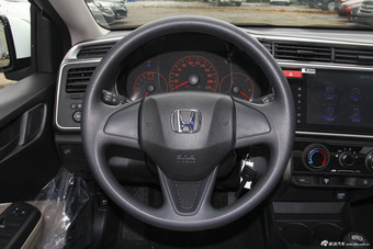 2015款锋范 1.5L手动进取版