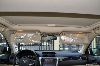 2015款凯美瑞2.5G豪华导航版