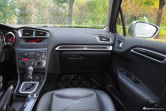 2014款雪铁龙C4L 1.6THP自动智驱劲智版