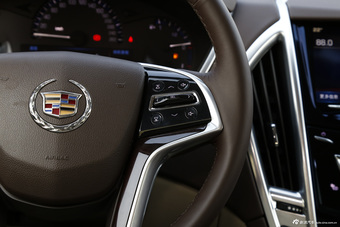 2015款凯迪拉克SRX 3.0L自动精英型