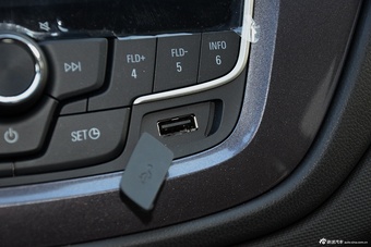 2016款雪佛兰乐风RV 1.5L自动智行版