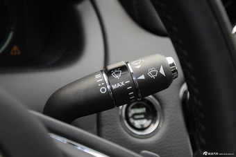 2015款捷豹XJL80周年版