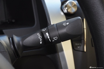 2015款凯美瑞2.0E精英版