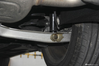 2015款奔驰B级B200 1.6T自动时尚型