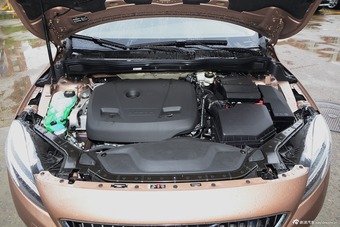 2017款沃尔沃V40 1.5T自动T3 智雅版