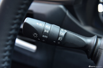 2014款雷凌1.8V CVT豪华版