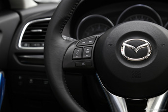 2015款阿特兹2.0L自动蓝天时尚版