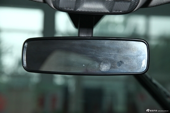 2013款世嘉三厢1.6L手动品尚型