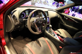 英菲尼迪Q50