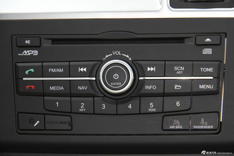 2014款海马汽车M8 2.0L自动豪华型