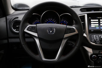 2015款逸动1.6L手动尊贵型国5