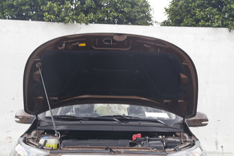 2015款骏派D60 1.8L自动尊贵型