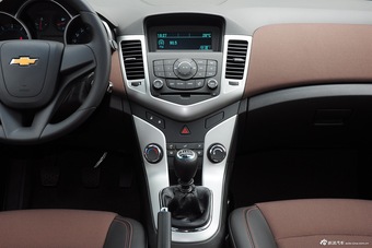 2015款科鲁兹掀背1.6L手动舒适型