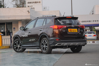 2013款丰田RAV4 2.5L自动尊贵版