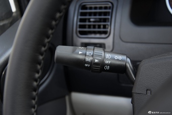 2016款菱智M5 2.0L手动7座豪华型L