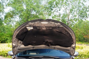 2014款雪铁龙C4L 1.6THP自动智驱劲智版