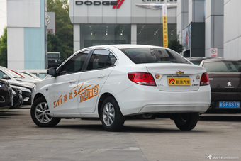 2015款赛欧3 1.5L手动幸福版（天窗）