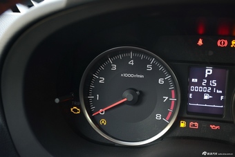 2016款斯巴鲁XV 2.0L自动舒适导航版