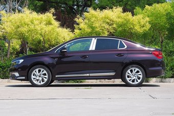 2015款DS 5LS 1.6T自动风尚版THP160