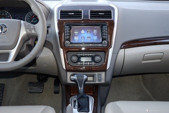 2016款景逸S50 1.6L自动旗舰型