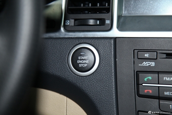 2014款海马M8 2.0L自动舒适型