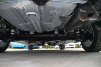 2015款悦翔V7 1.6L 手动乐尚型