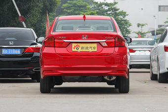 2015款锋范1.5L CVT自动豪华版