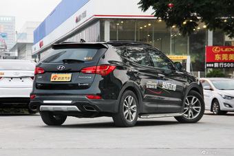 2013款改款全新胜达 2.0T 自动四驱顶级型