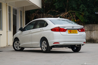 2015款锋范 1.5LCVT豪华版