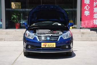 2015款启辰D50 1.6L自动豪华版