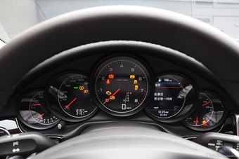 2014款保时捷Panamera 4 Executive 3.0T