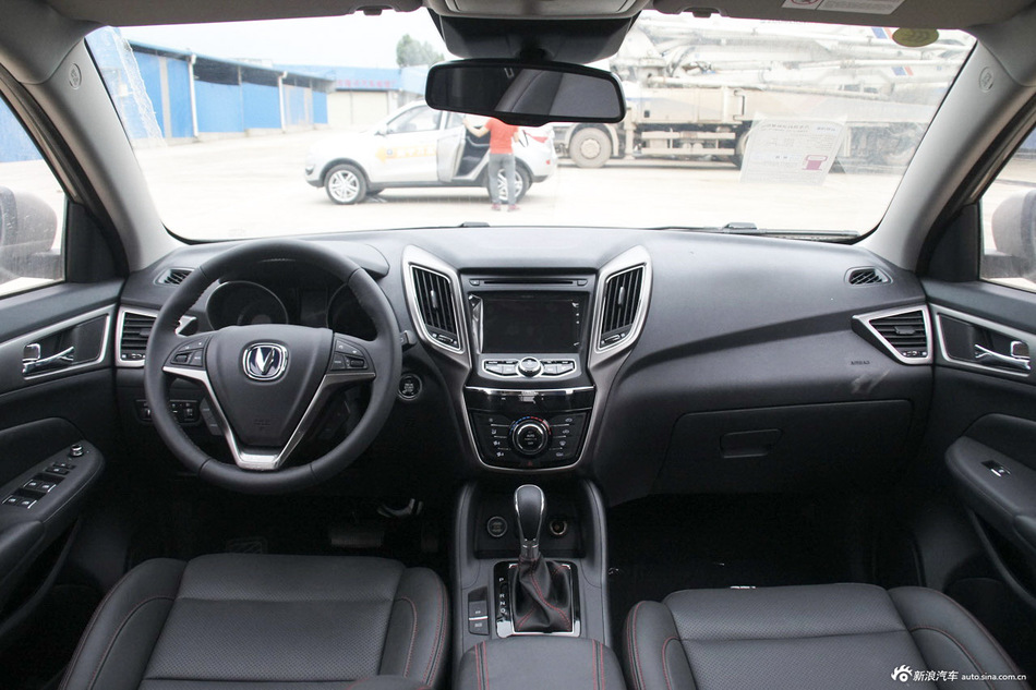 2016款CS75 1.8T 自动尊贵版国4