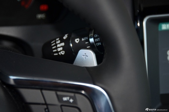 2016款捷豹F-PACE 3.0T自动R-SPORT 运动版