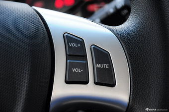 2013款风云2两厢实拍