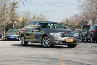 2015款红旗H7 2.0T自动豪华型