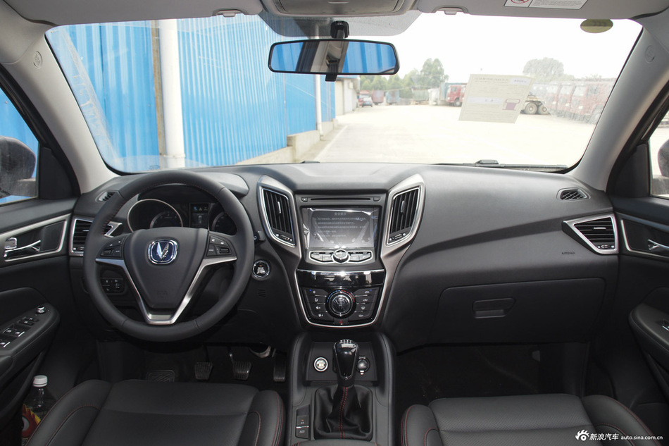 2016款CS75 2.0L手动领先型国4