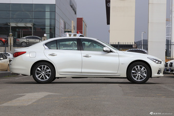2015款英菲尼迪Q50L 2.0T自动悦享版