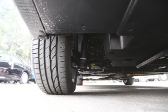 2016款雷凌双擎1.8L自动豪华版