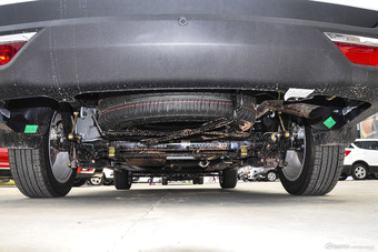 2016款北汽幻速H3F 1.5L手动豪华型7座