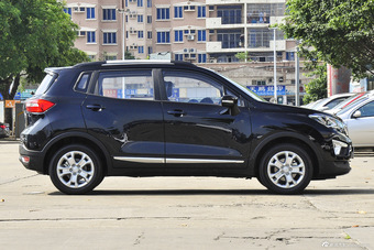 2016款长安CS15 1.5L手动豪华版