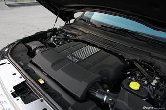 2015款揽胜5.0 V8 SC AB 巅峰创世加长版到店实拍