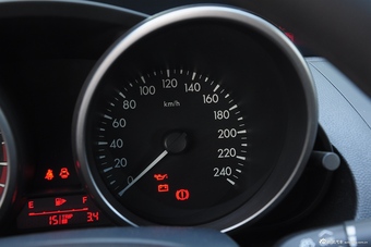 2015款马自达3星骋两厢1.6L手动舒适型