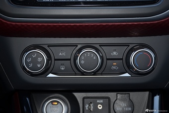 2016款蓝鸟1.6L自动智酷版