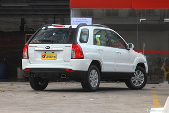 2013款狮跑 2.0L手动两驱GL