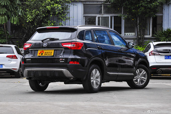 2016款长安CS75 1.8T自动精英型国5